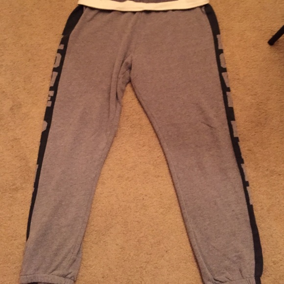 Pink skinny pants