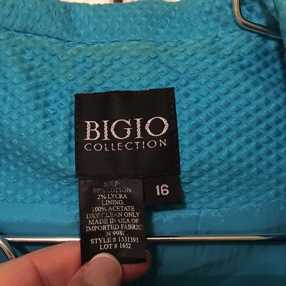 Spring suit - Picture 4 of 4