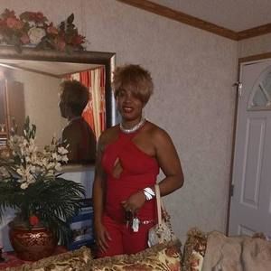 Meet your Posher, Pamela