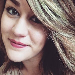 Meet your Posher, Casey