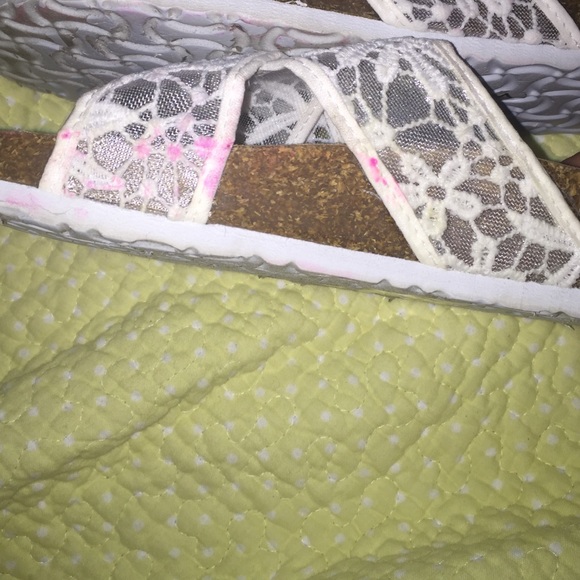 Charlotte Ruse Flat Sandals Summer/Spring - Picture 4 of 4