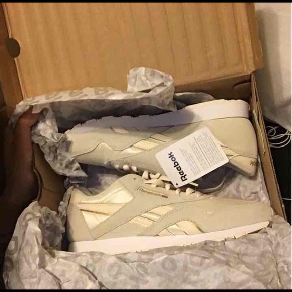 Reebok Classic Nylon Running Sneaker