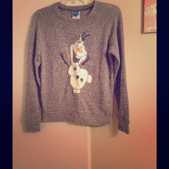 Cute Olaf sweater for Christmas!