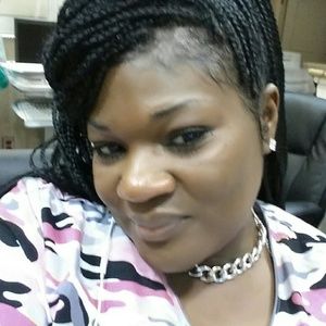 Meet your Posher, Sabina