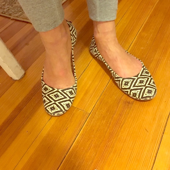 Lucky Brand Ballet Flats - Aztec print - size 8.5