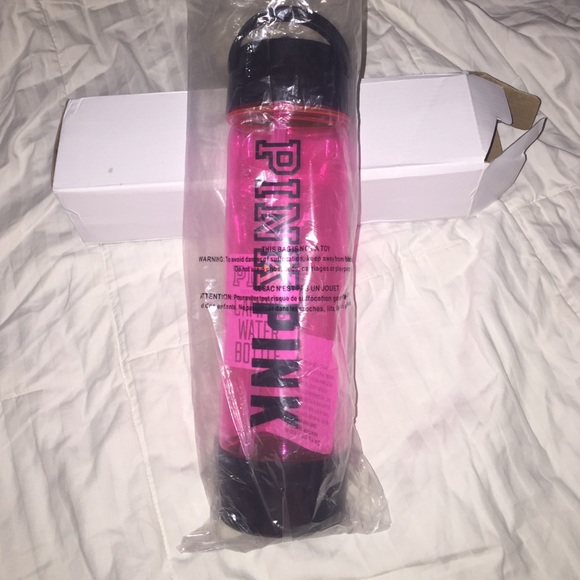 Limited Edition Pink Water Bottle💄💋🌞🌊 - Picture 4 of 4