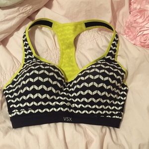 VSX Sports Bra 32D