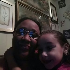 Meet your Posher, Eva