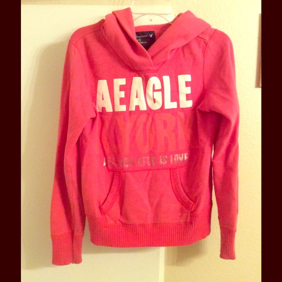 American Eagle sweatshirt