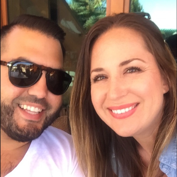 Meet your Posher, Laura - Picture 2 of 4