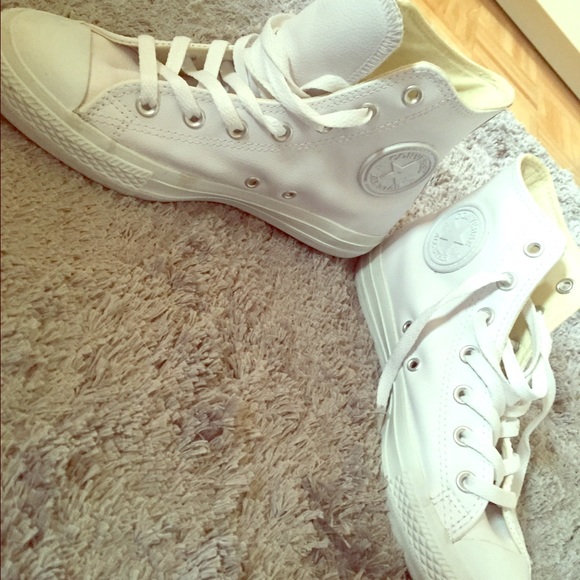 Converse Shoes - Converse ALL STAR leather high tops