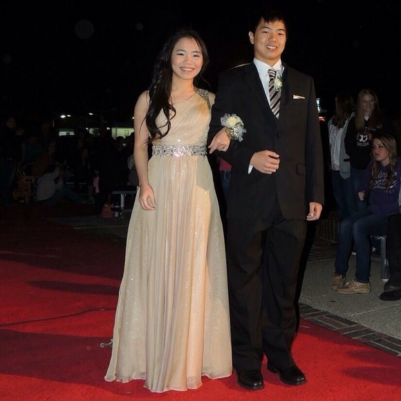 Prom Dress - Picture 1 of 4