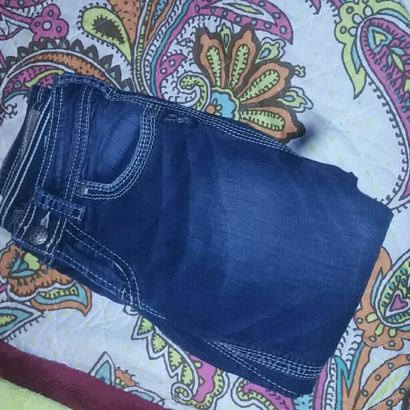 Capris - Picture 3 of 3