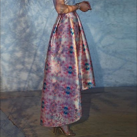 BEAUTIFUL for Holiday parties !!! Never worn