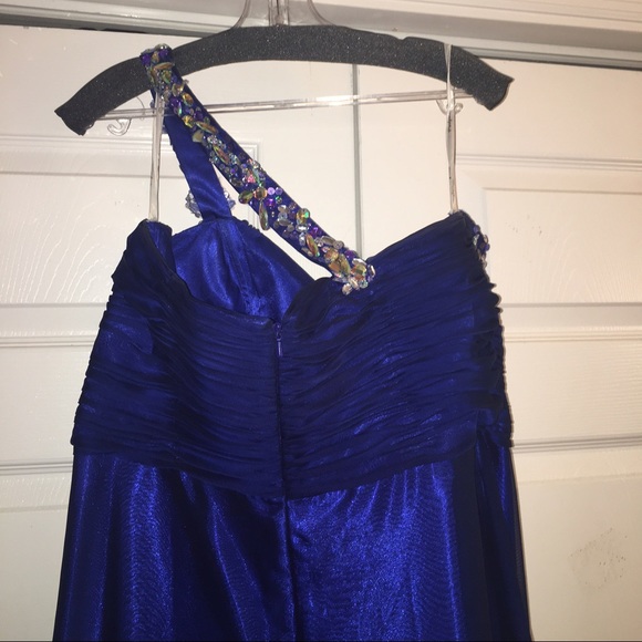 PROM DRESS - Picture 4 of 4