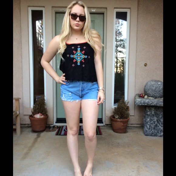 Aztec design black tank - Picture 2 of 3