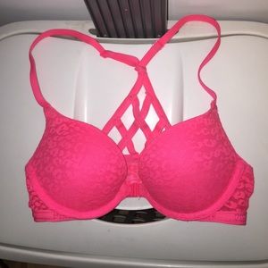 32 B VS bra