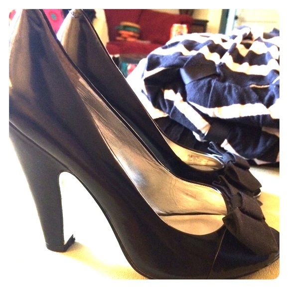 Jessica Simpson heels