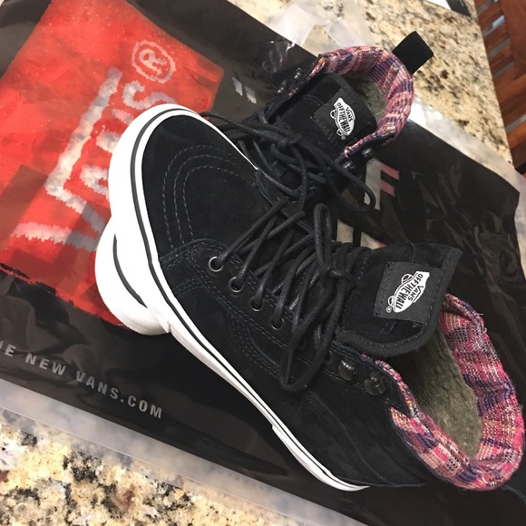 Vans - Womens Sk8-Hi Mountain