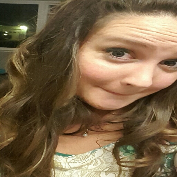 Meet your Posher, Tina - Picture 1 of 1