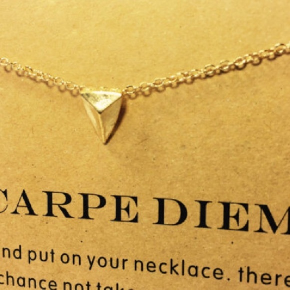 ✨FLASH SALE✨Carpe Diem Gold Minimal Necklace - Picture 2 of 3
