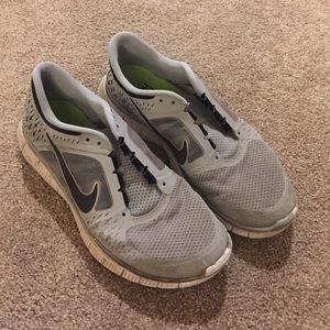 Mens grey Nike Free Run 3 size 11, no laces