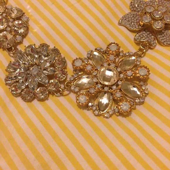 Necklace - Picture 2 of 4