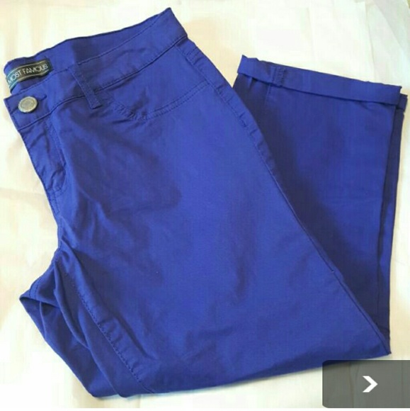 Almost famous purple capri pants