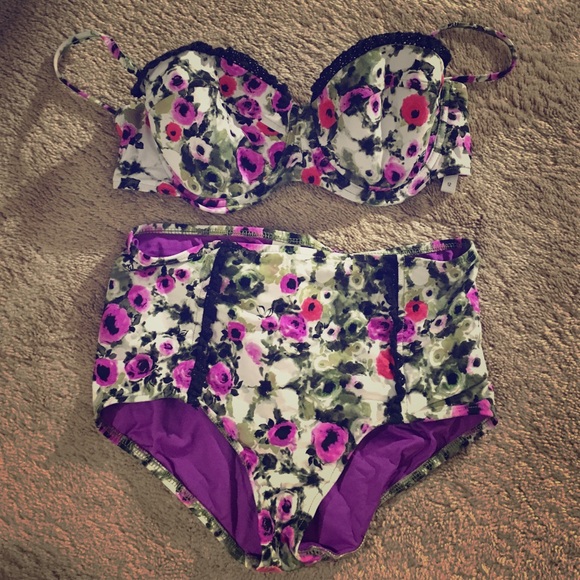High waisted swim suit set 🦄
