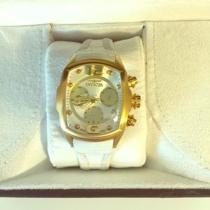 Invicta lupah white and gold chronograph watch