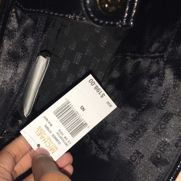 Michael Kors Stripped Bag - Picture 3 of 4
