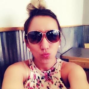 Meet your Posher, Priscila