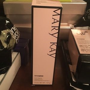 Timewise 3-in-1 cleanser for normal to dry skin