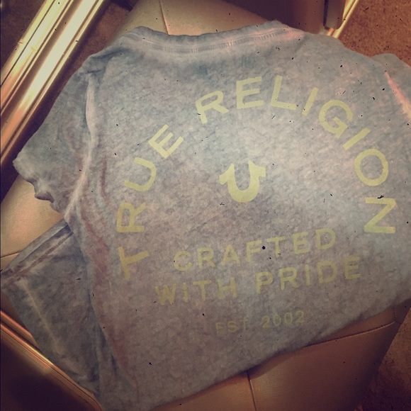 Cute true religion tee