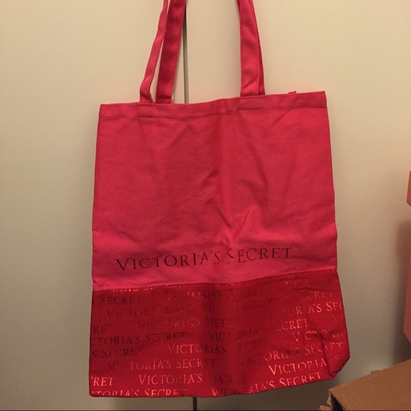 Victoria's Secret. Tote