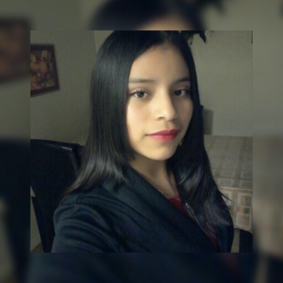 Meet your Posher, Odalis - Picture 1 of 1