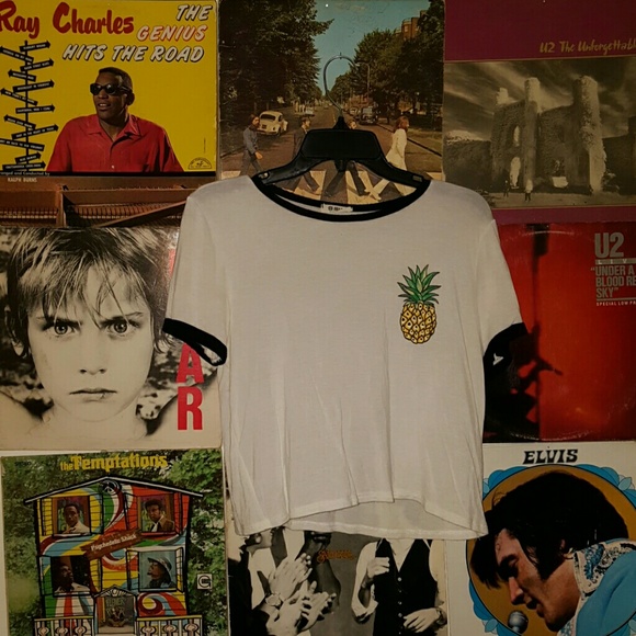 Cropped White T-Shirt