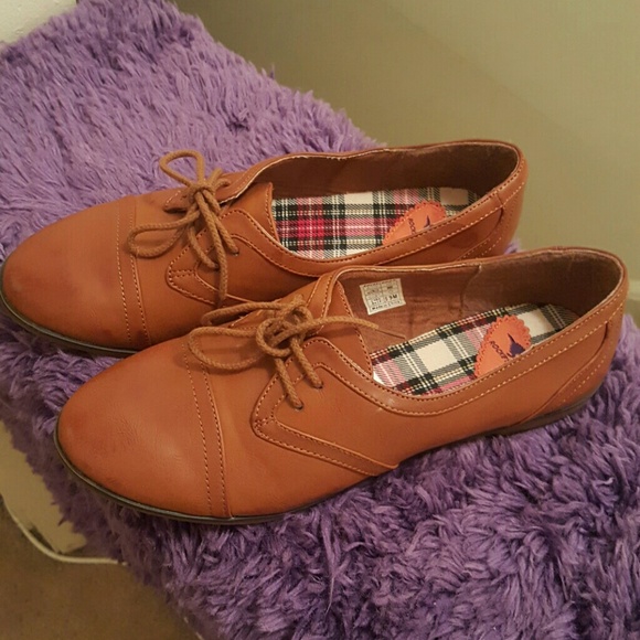 Rocket Dog Larissa shies