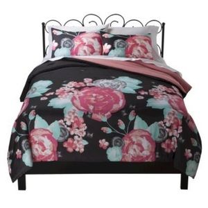 Queen size comforter