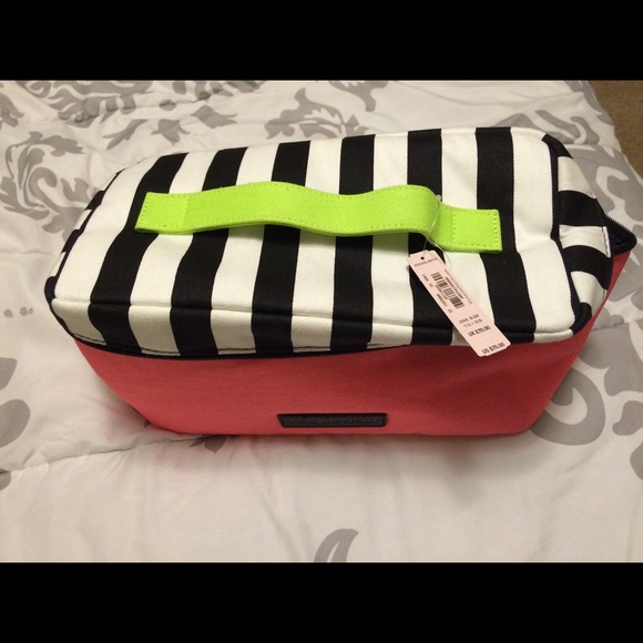 Victoria secret lingerie/makeup bag - Picture 2 of 4