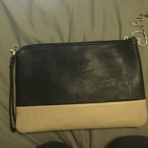 Black/White clutch