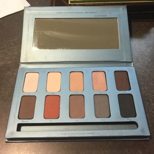 Stila "In the know" Eyeshadow Palette