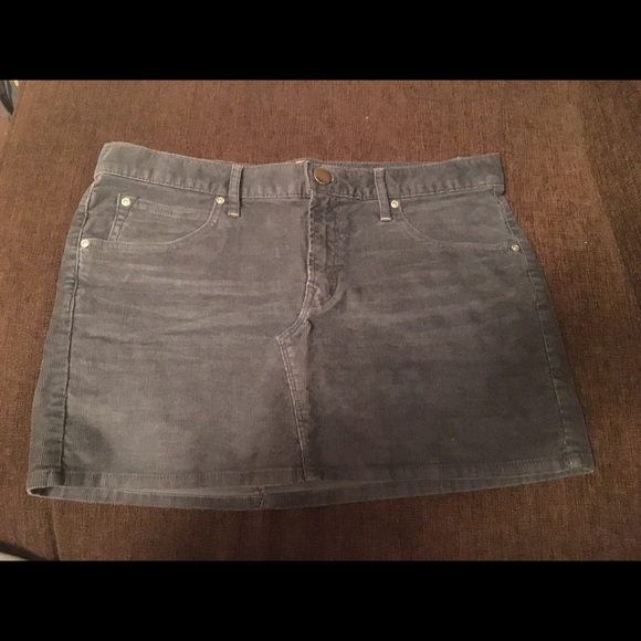 Size 6 grey GAP mini skirt