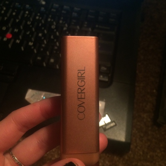 Covergirl lipstick