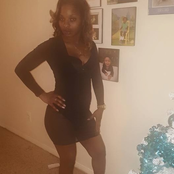 Meet your Posher, Kendra - Picture 1 of 1