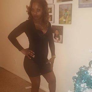 Meet your Posher, Kendra