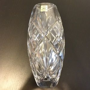 Vintage hand cut 24% lead crystal tall vase - new