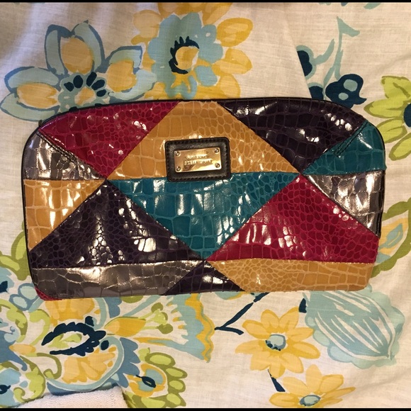 Multicolor Nine West clutch - Picture 1 of 3