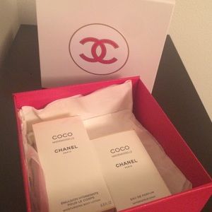 CHANEL COCO Mademoselle perfume & body lotion