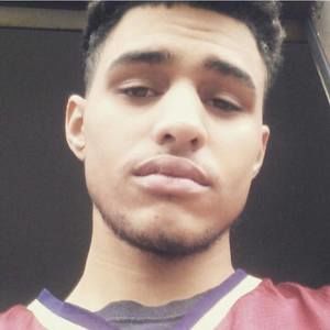 Meet your Posher, Aaron